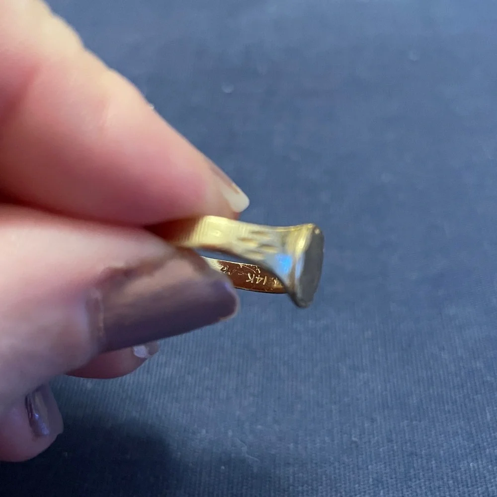 14K Gold Signet Ring, Script Initial “L” with Diamond Cut on Face and Sides - Picture 6 of 7